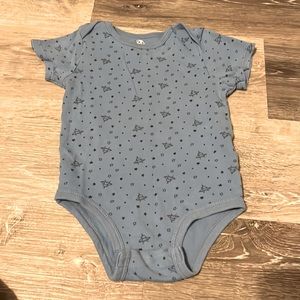 ✨4/$20✨ spaceship onsie